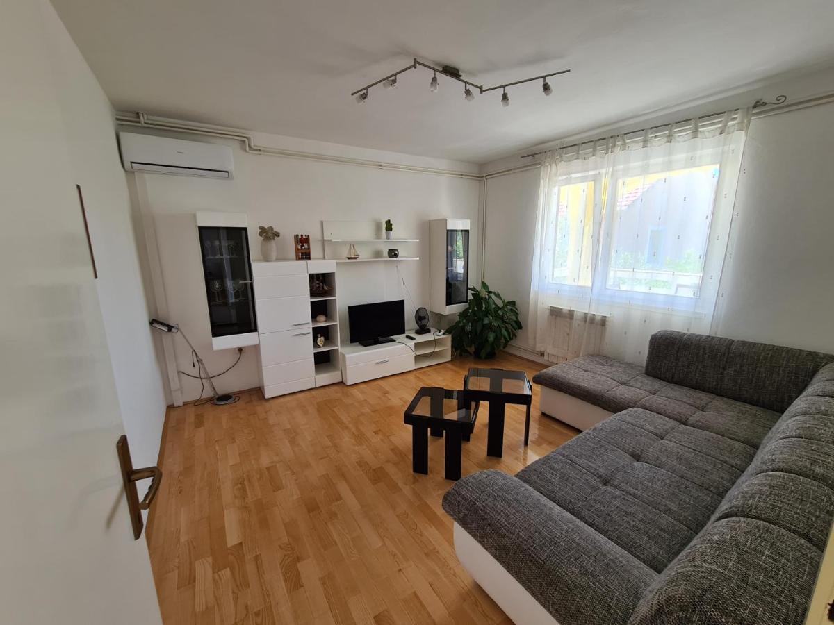 Ivana Appartement *